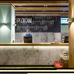 格拉茨城宜必思快捷酒店 2*
