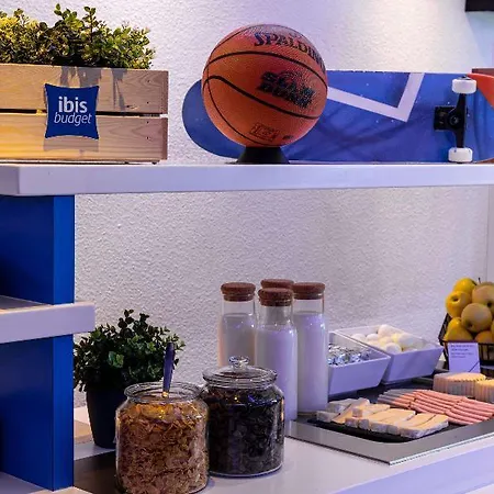Ibis Budget Hotel 2*