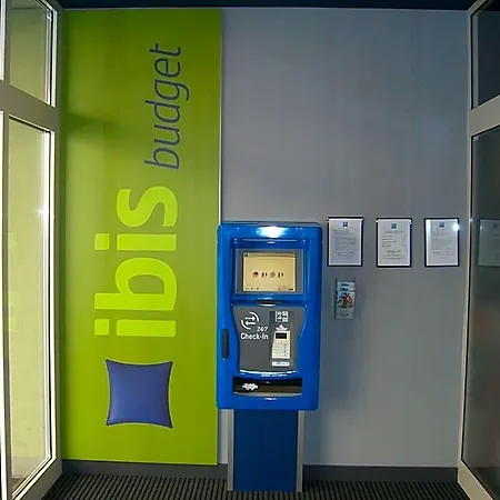 Ibis Budget Hotel 2*